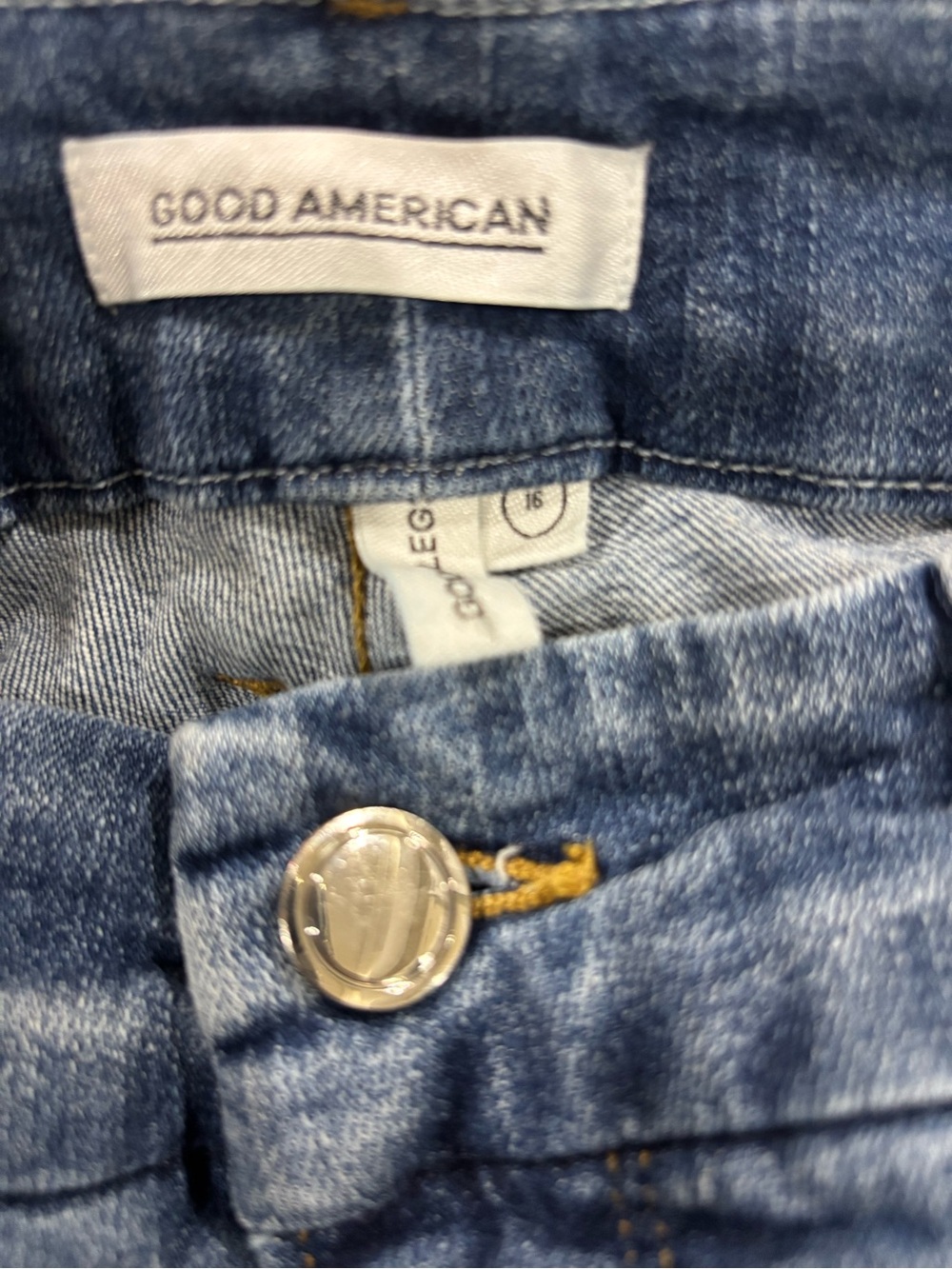 Good American Women’s Mid Blue Skinny Jeans - Picture 3 of 5